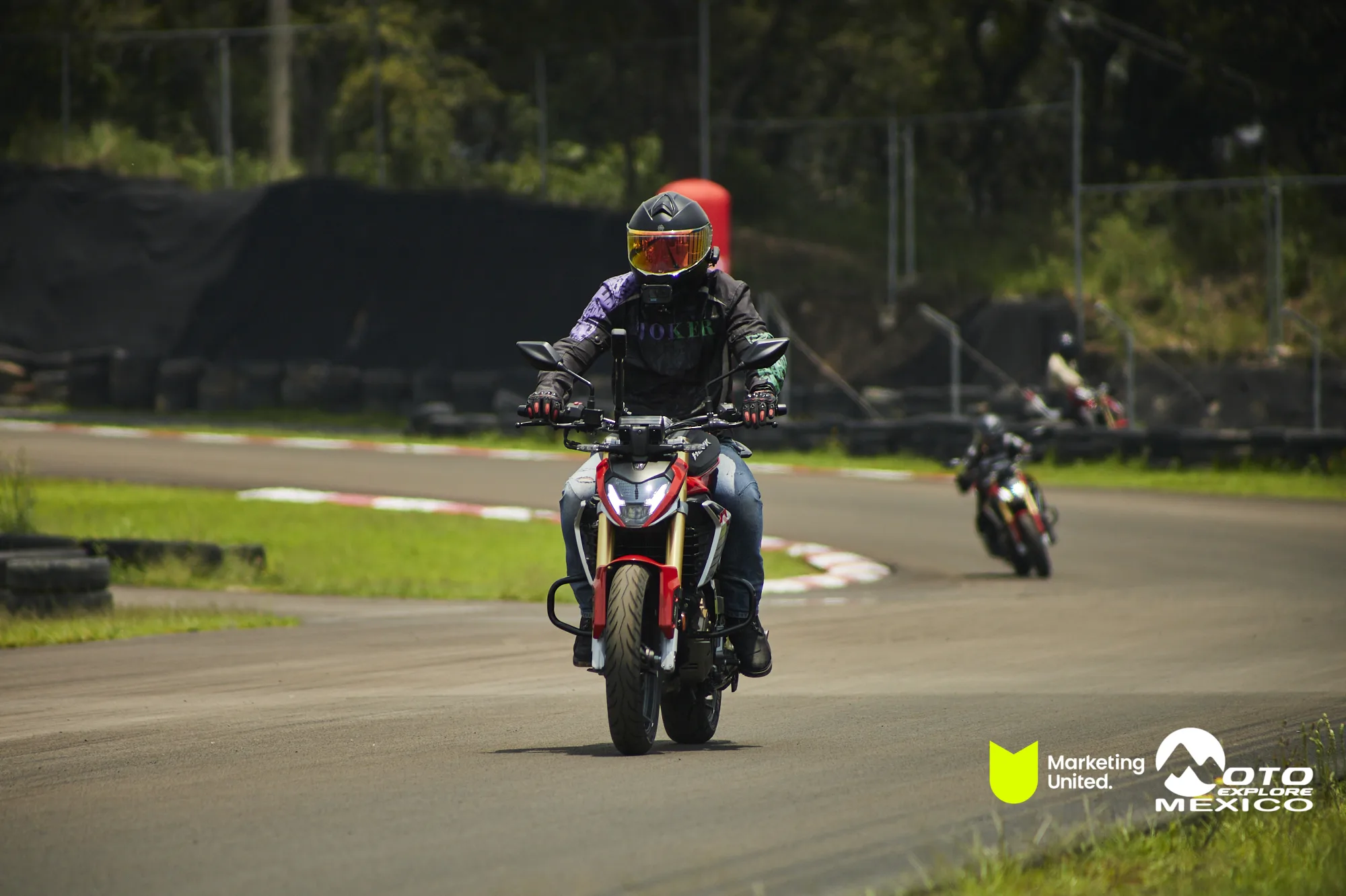 HUNK TRACKDAY 119